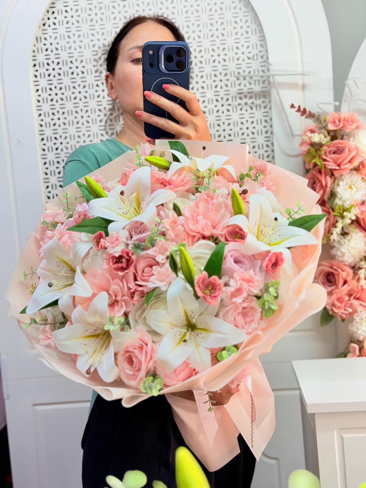 Pembe ŞİK Yeni Modeler