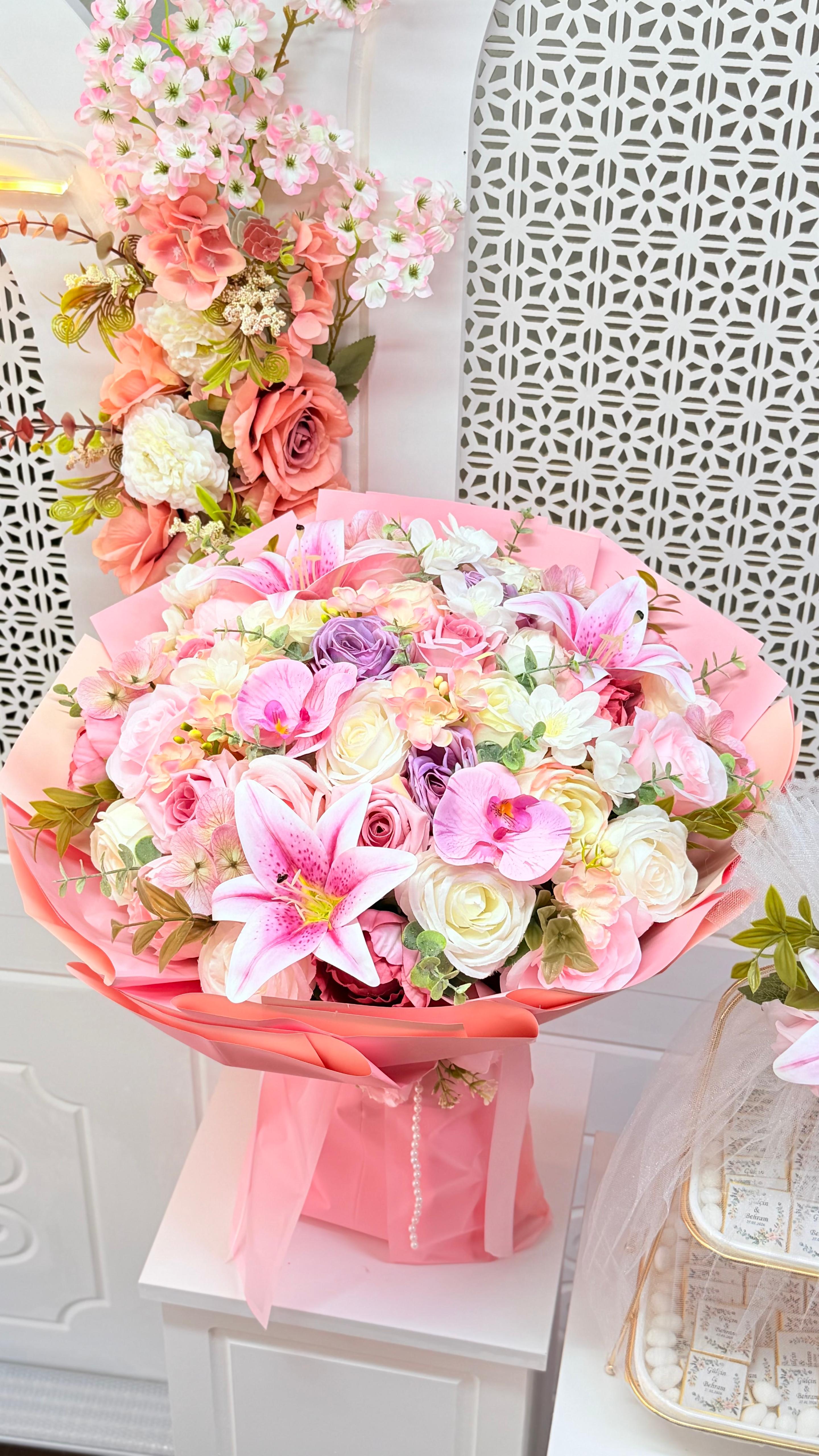 PEMBE LİLİUMm